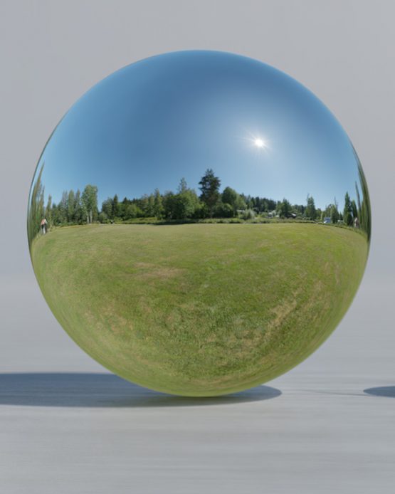 HDRI – Stor gräsmatta (sommar, middag) – spegeldank utan horisont (EV 12.65; Filmic Blender)